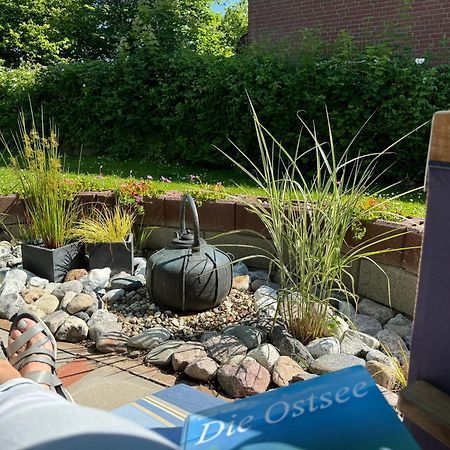 Segelund - Zeit Fuer Uns- Ruhige Und Sonnige Ferienwohnung Mit Terrasse Und Garten Nahe Strand Und Ostsee Schönhagen 外观 照片