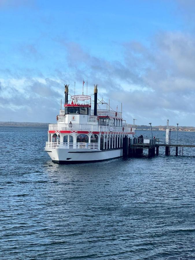 Segelund - Zeit Fuer Uns- Ruhige Und Sonnige Ferienwohnung Mit Terrasse Und Garten Nahe Strand Und Ostsee Schönhagen 外观 照片